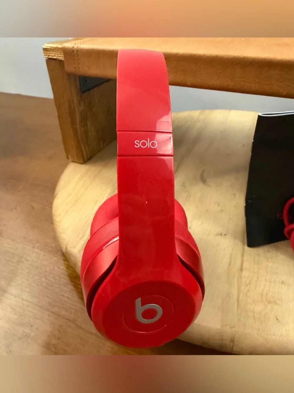 Beats by Dr Dre Solo 2 Wireless On The Ear Headphones Red W Case Tested Works - Picture 6 of 9